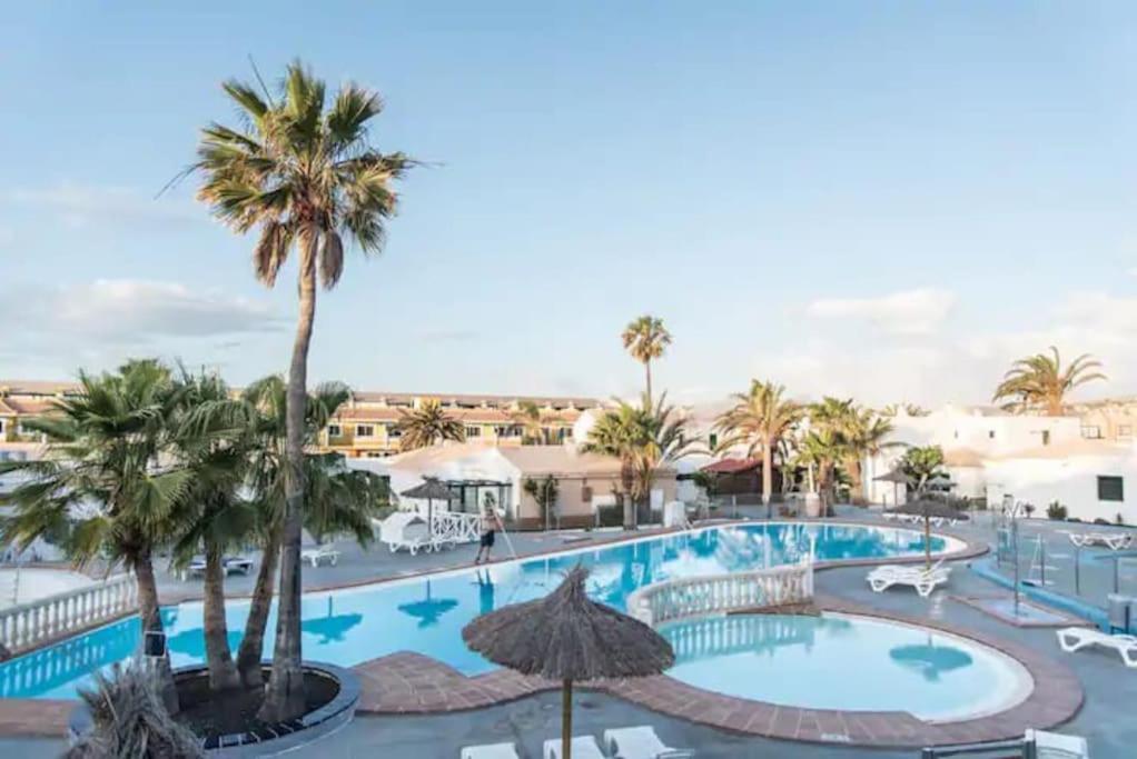 Lovely Apartment Near The Beach With Pool & Wifi Caleta De Fuste Exterior foto